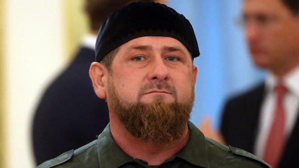 普京的盟友和车臣领导人拉姆赞·卡德罗夫赞扬瓦格纳集团，并表示他将建立自己的雇佣兵部队